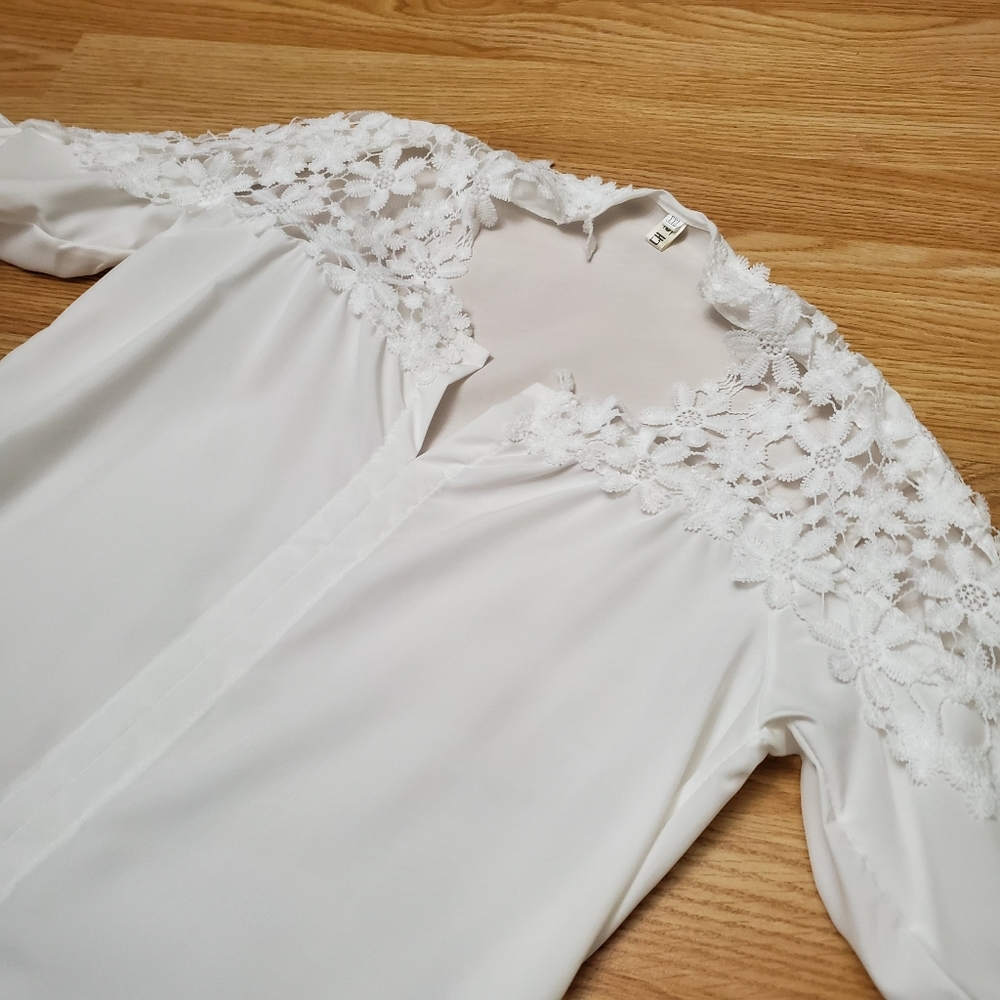 White ¾ Sleeve Floral Embroidery Vneck Blouse